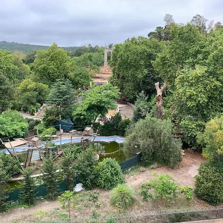 Vista Frontal Zoo 아파트 *